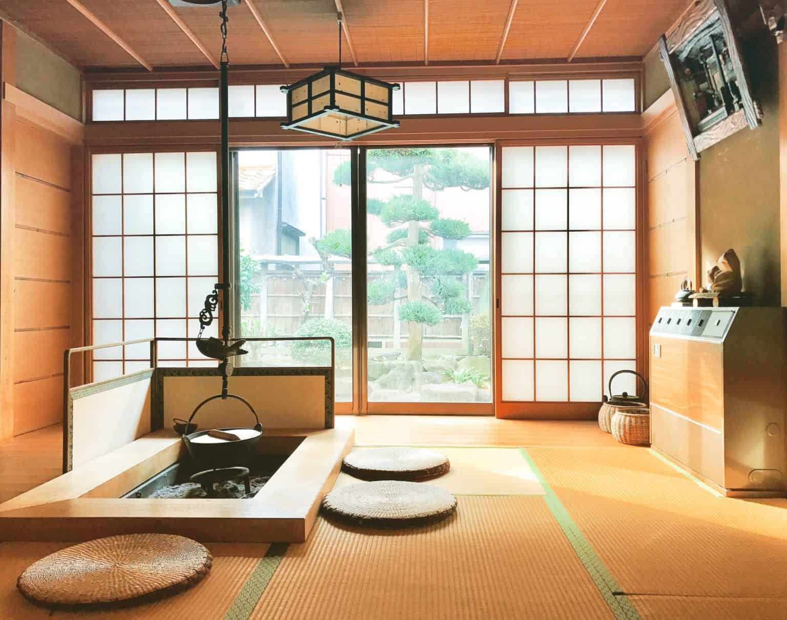 Why do Japanese people sleep on the floor? A Day Of Zen