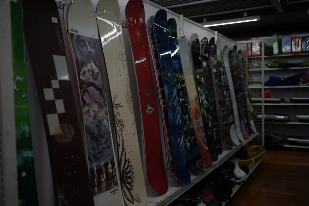 second hand Japan snowboards 