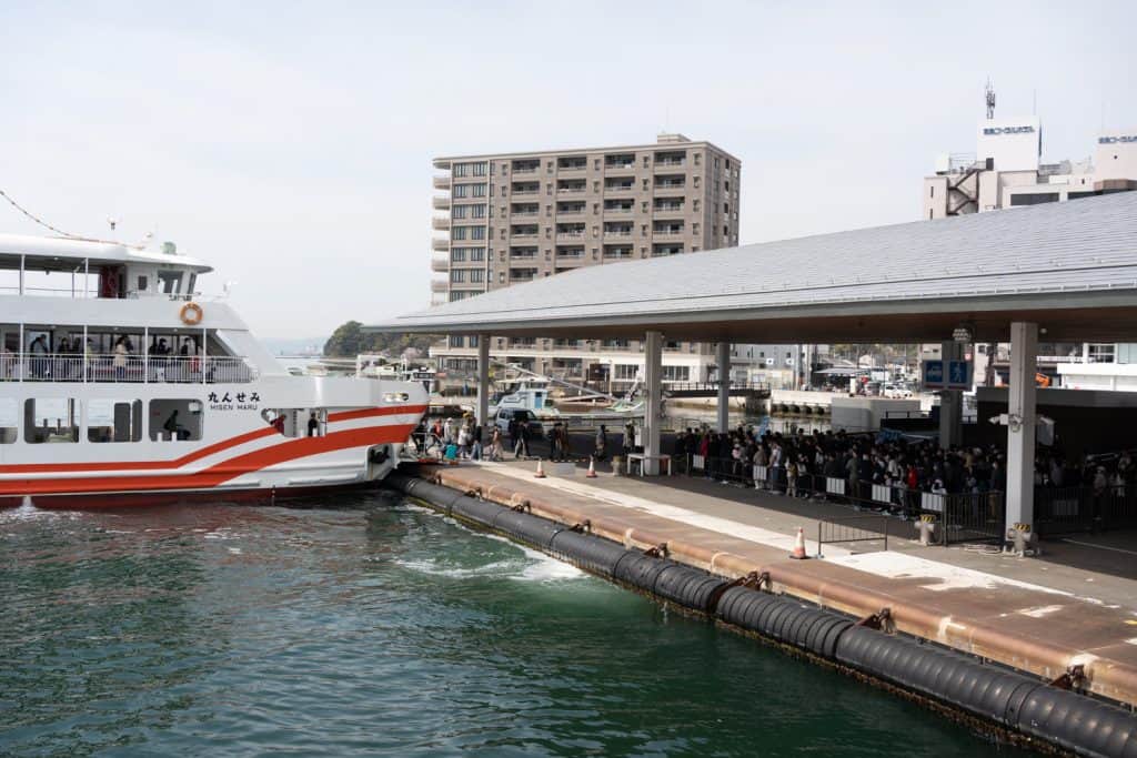 jr ferry queue miyajima